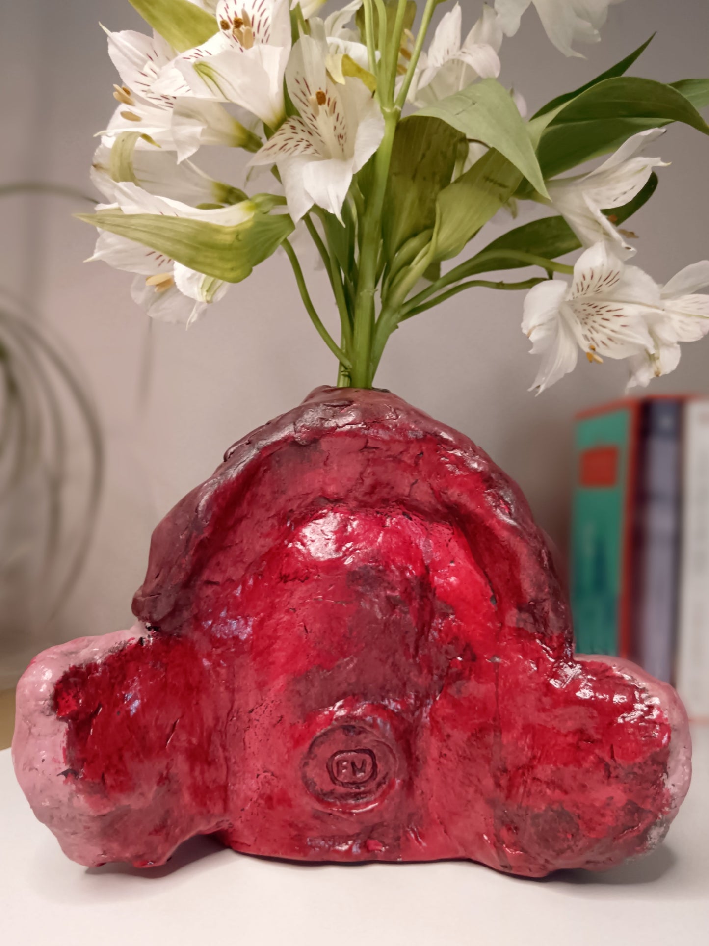 Hoggle Labyrinth sculpture vase back with flowers