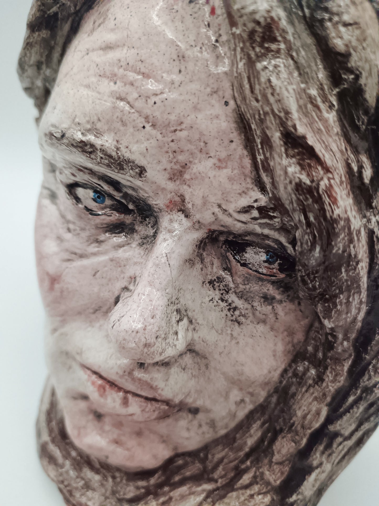 Francis Underwater Handmade Female Portrait bud vase, close-up