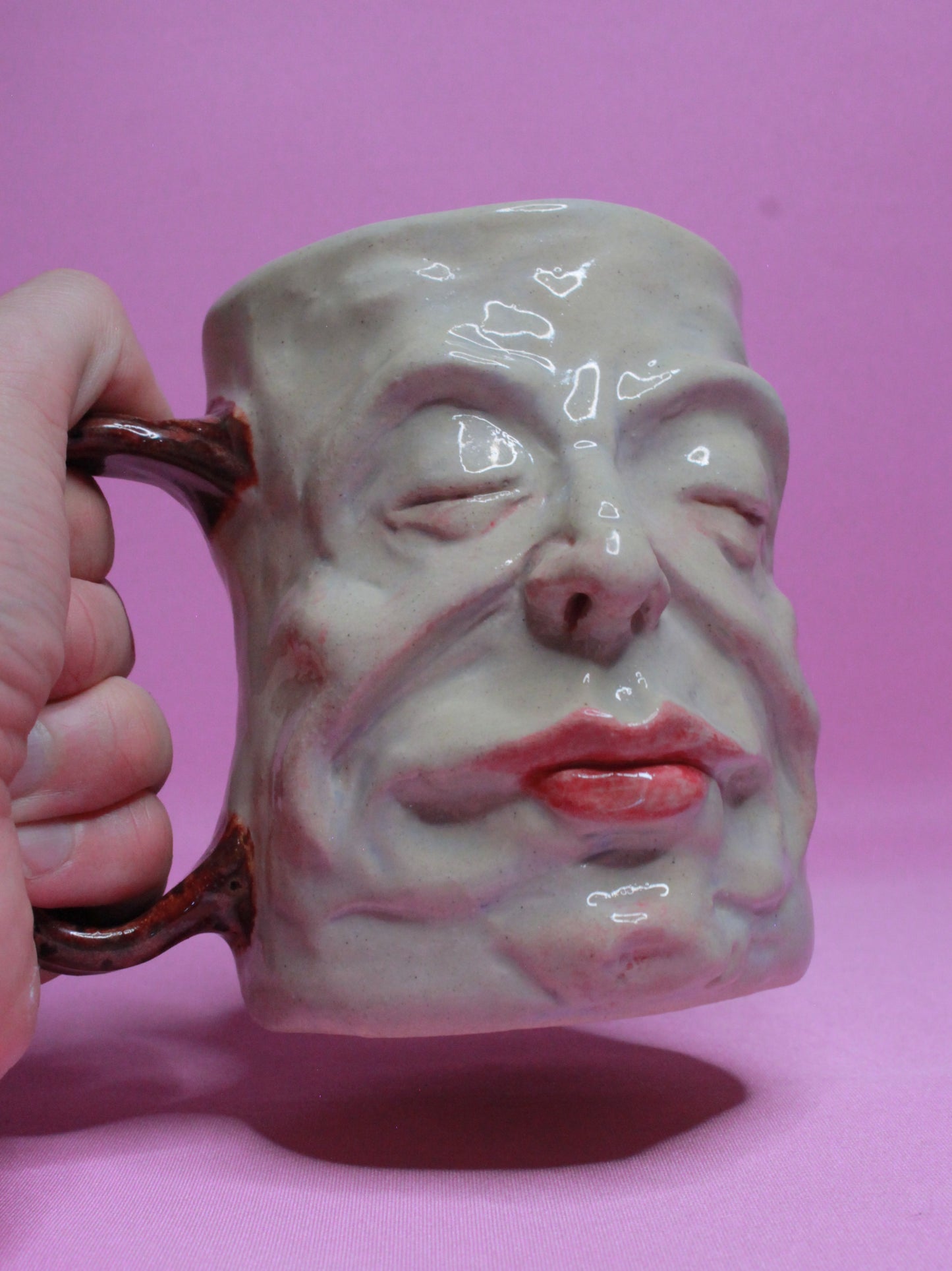 Red Handle Sleepy Face Tankard (Gloss) / Large Mug - Handmade Ceramic Drinkware