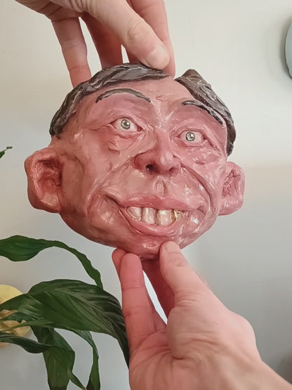 GOOFY GARY Wall Ornament