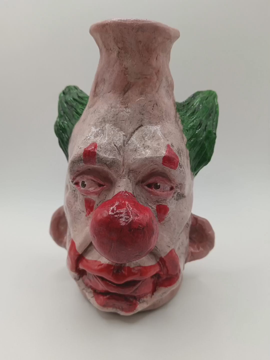 Handmade clown vases 360 view video
