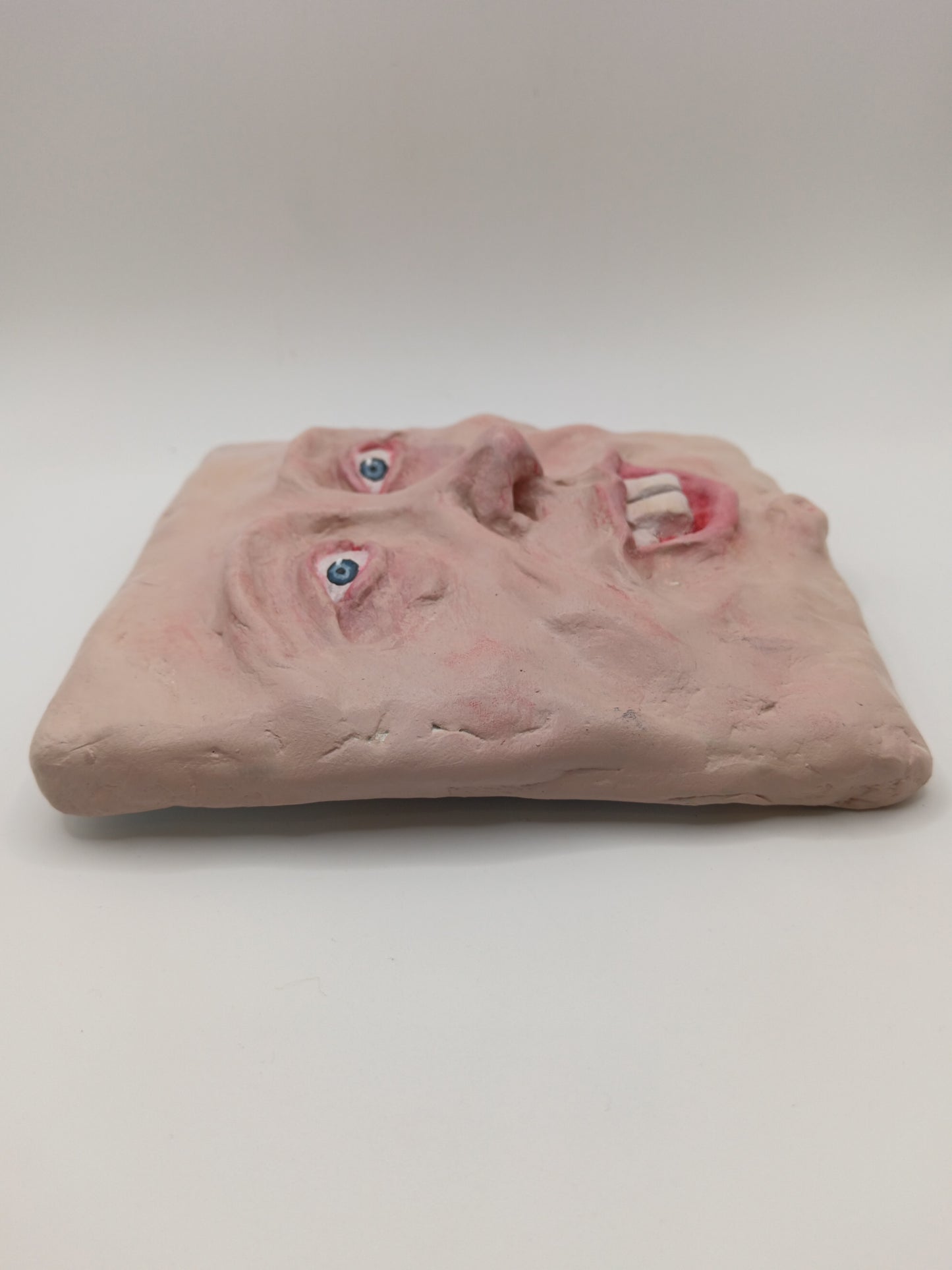 STEVE SIDE-EYE Wall Ornament