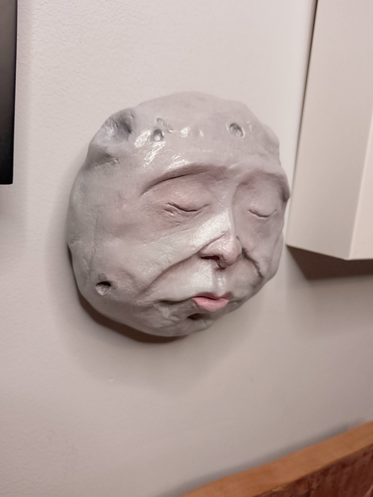 MINI SUN & MOON HANGING WALL SCULPTURES