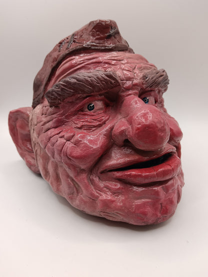 Hoggle Labyrinth sculpture front view