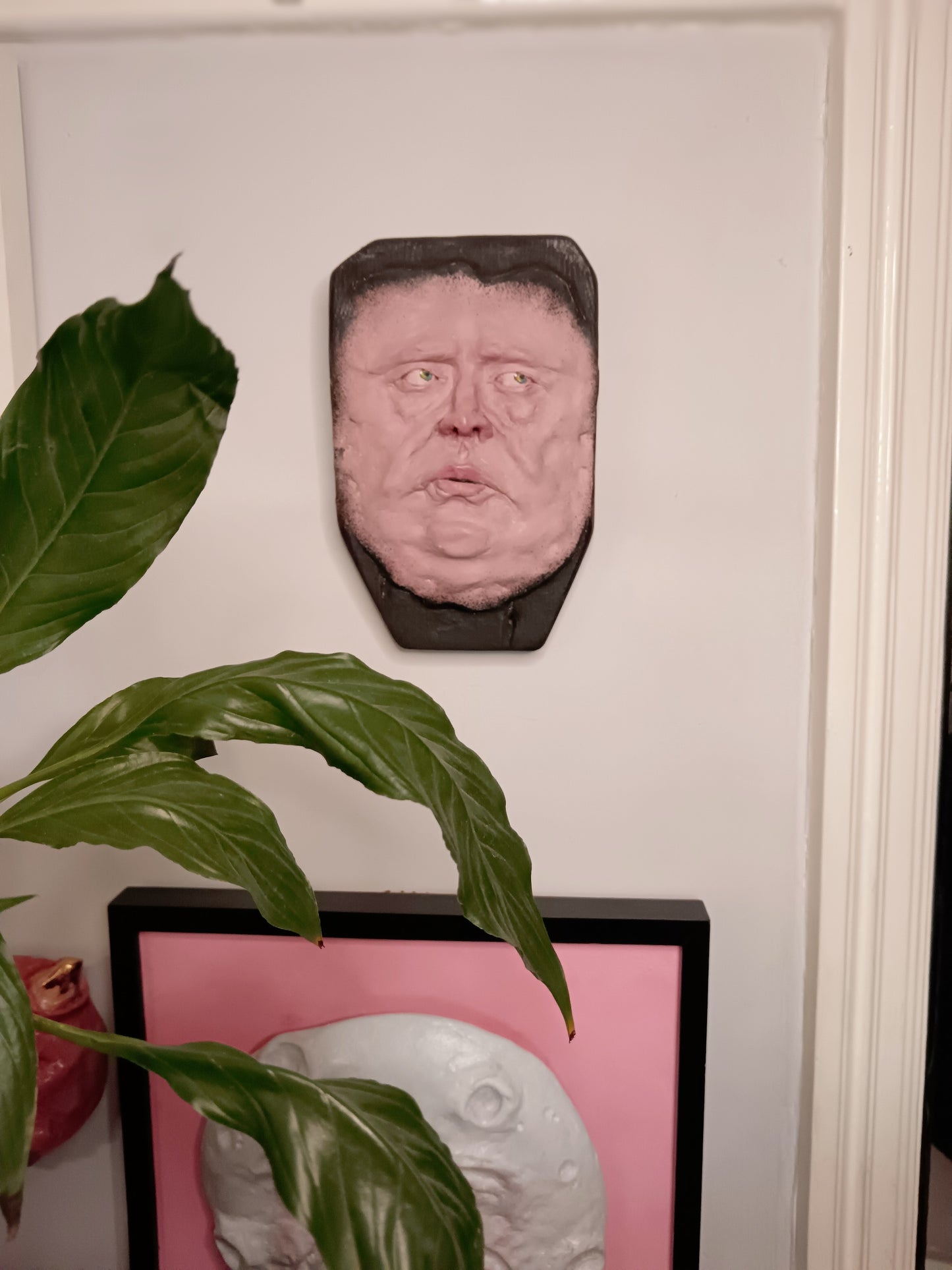 CREEPY COLLIN Wall Ornament