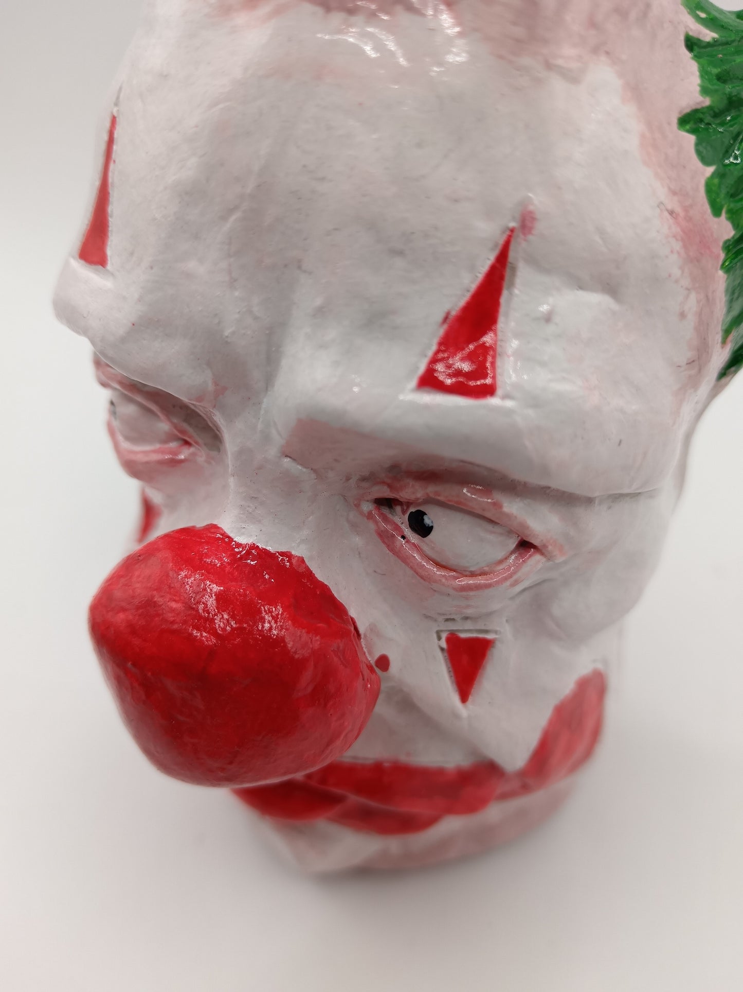 THE INQUISITIVE CLOWN - Hand Sculpted Face Vase