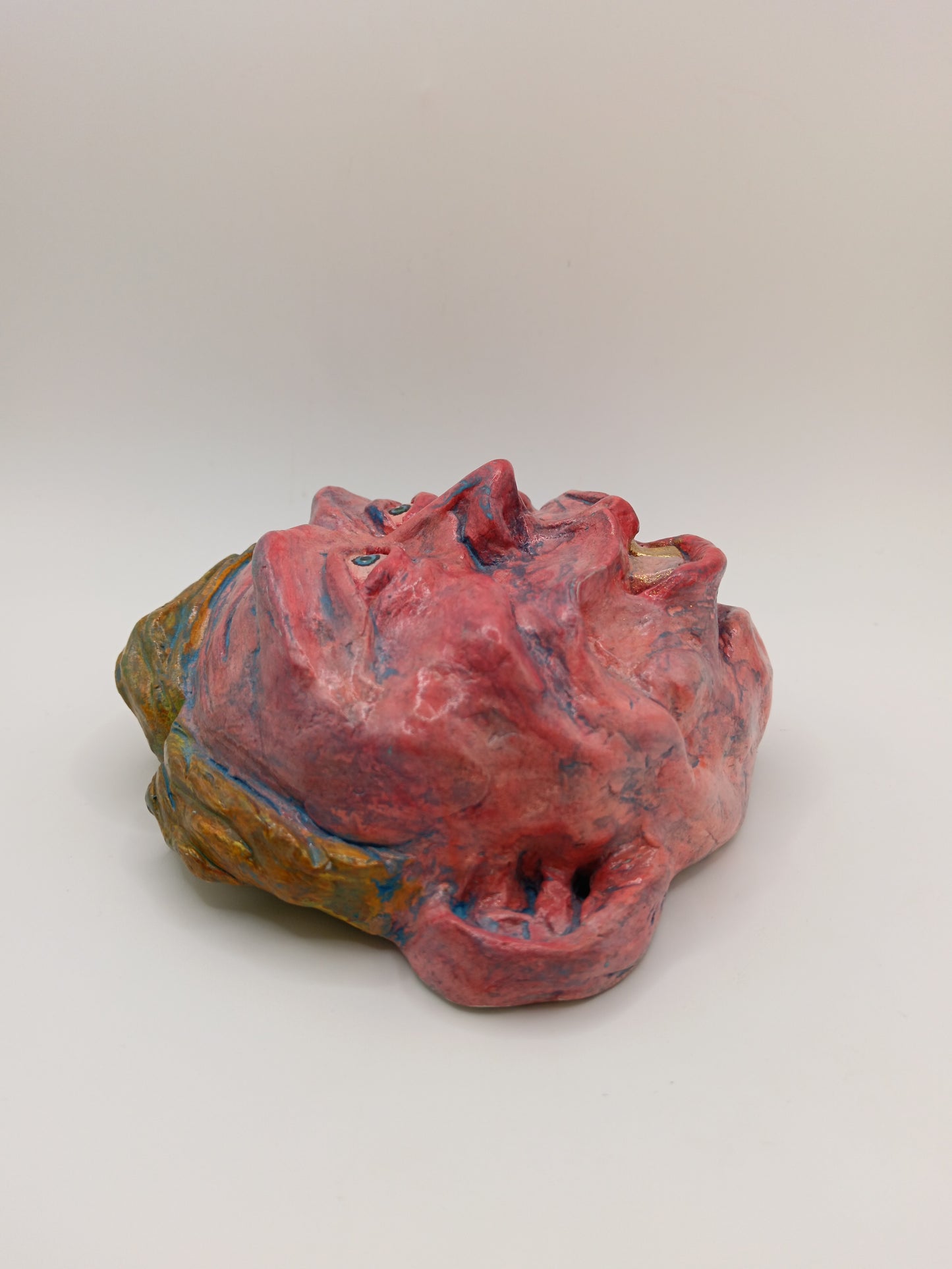 GORMLESS GEOFF Wall Ornament