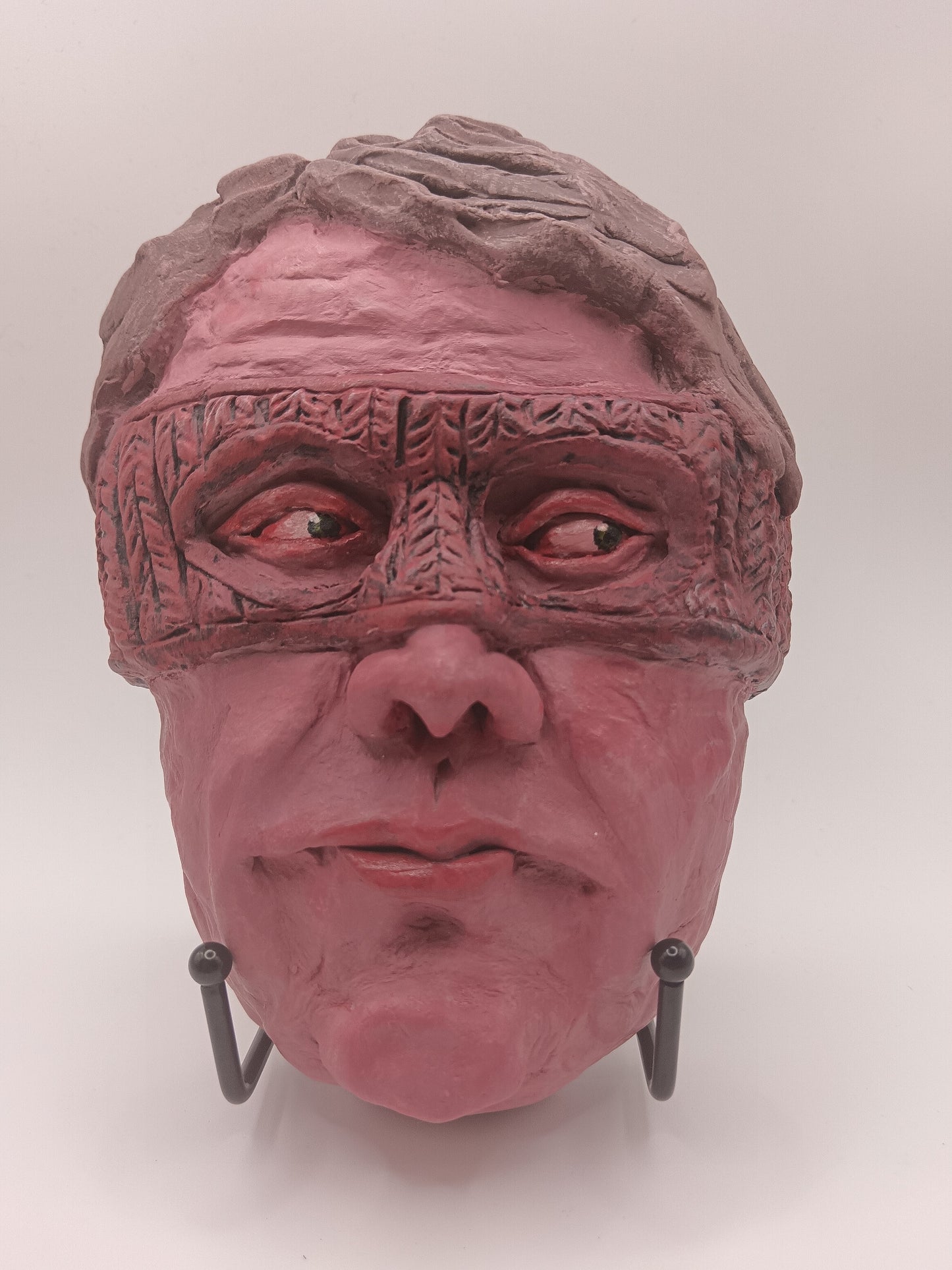 KNITTED SUPERHERO - Sculpture/Wall Art