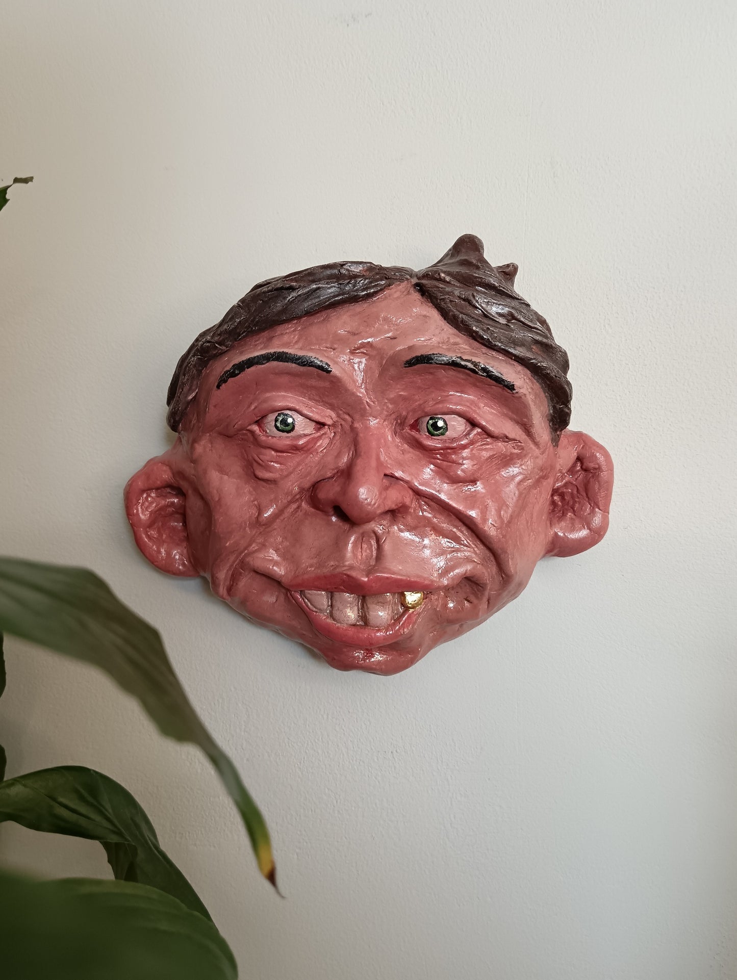 GOOFY GARY Wall Ornament