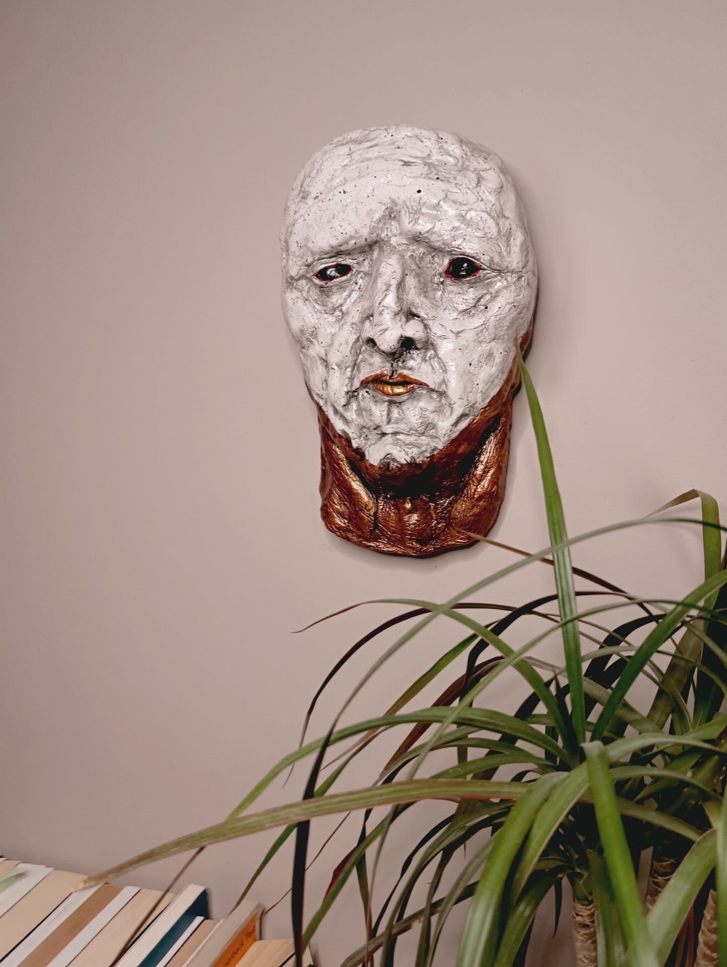 THE GOLDEN NECKED GOD - Sculpture & Wall Art