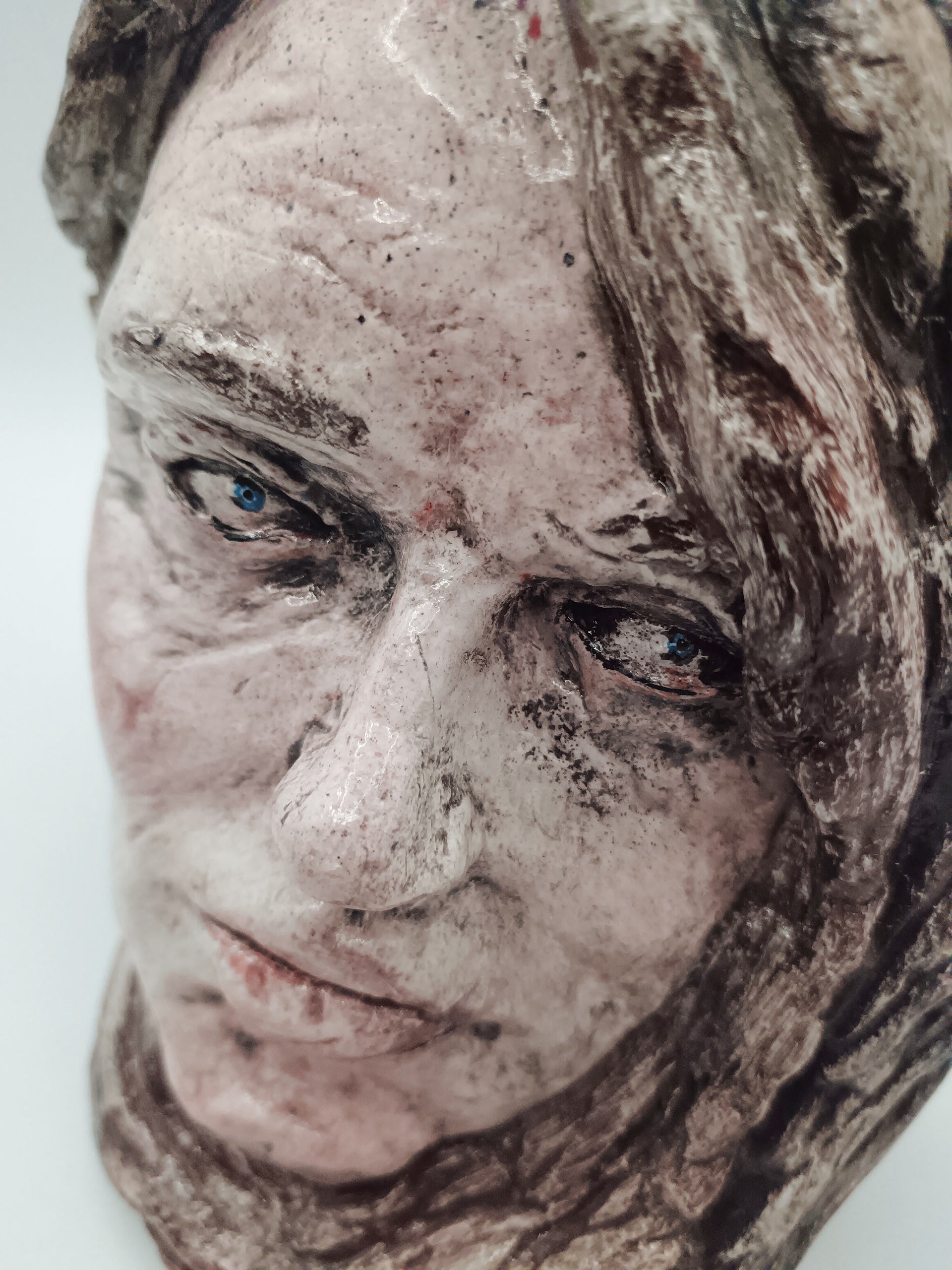 Francis Underwater Handmade Female Portrait bud vase, close-up