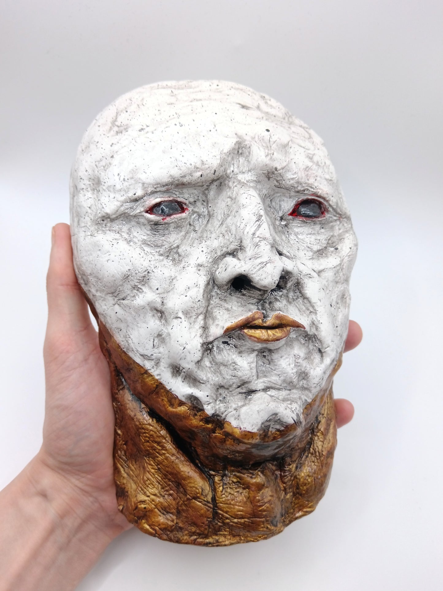 THE GOLDEN NECKED GOD - Sculpture & Wall Art