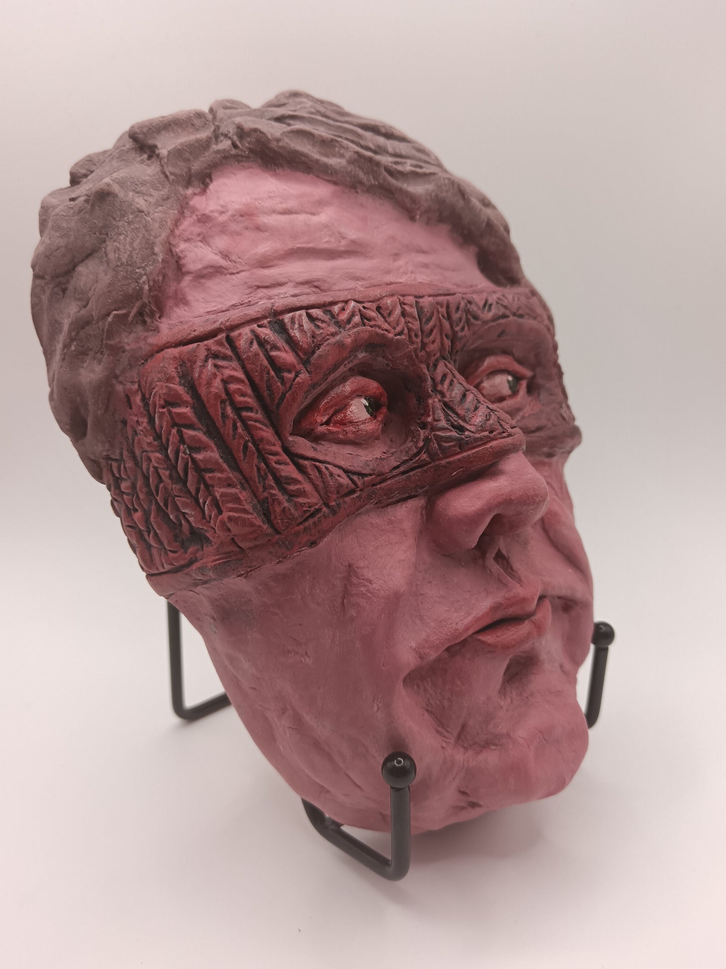 KNITTED SUPERHERO - Sculpture/Wall Art