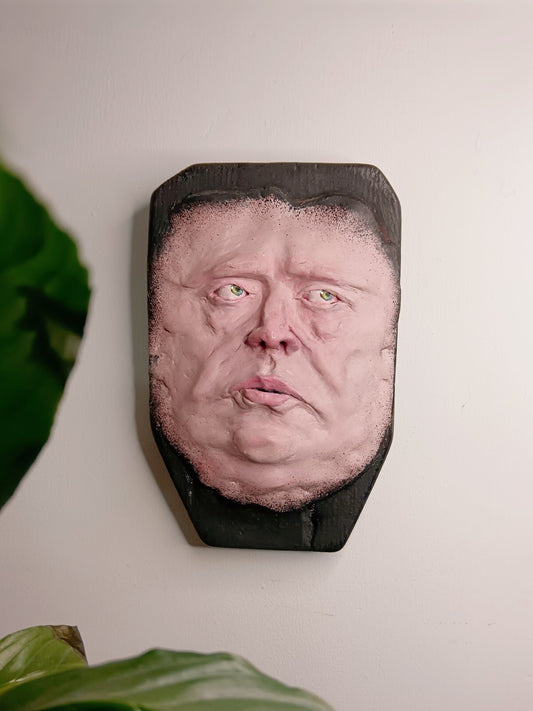 CREEPY COLLIN Wall Ornament