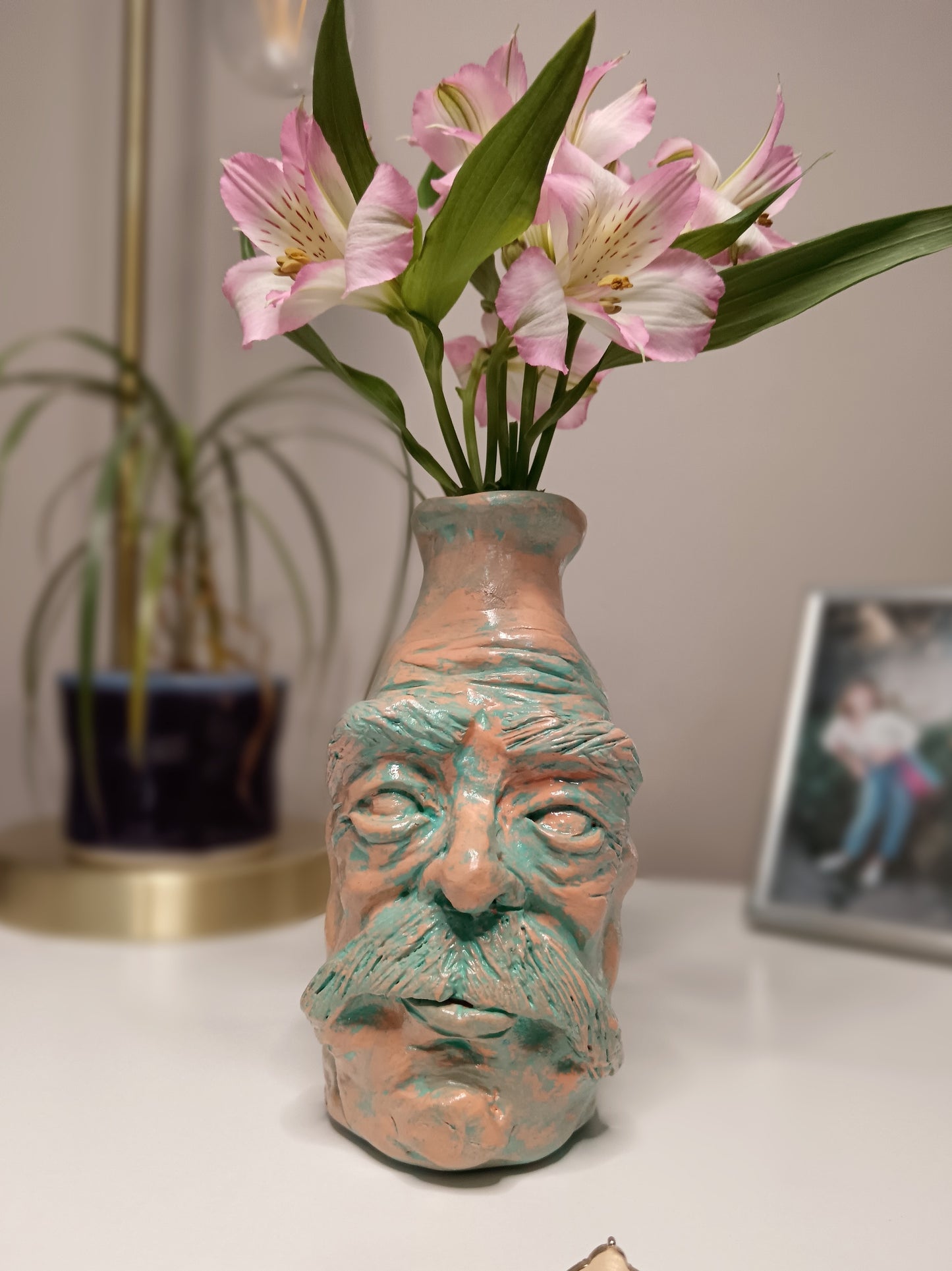 PASTEL DAVE - Hand Sculpted Clay Face Vase